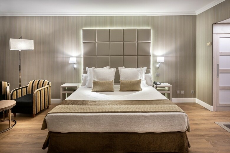 Best Semiramis Hotel