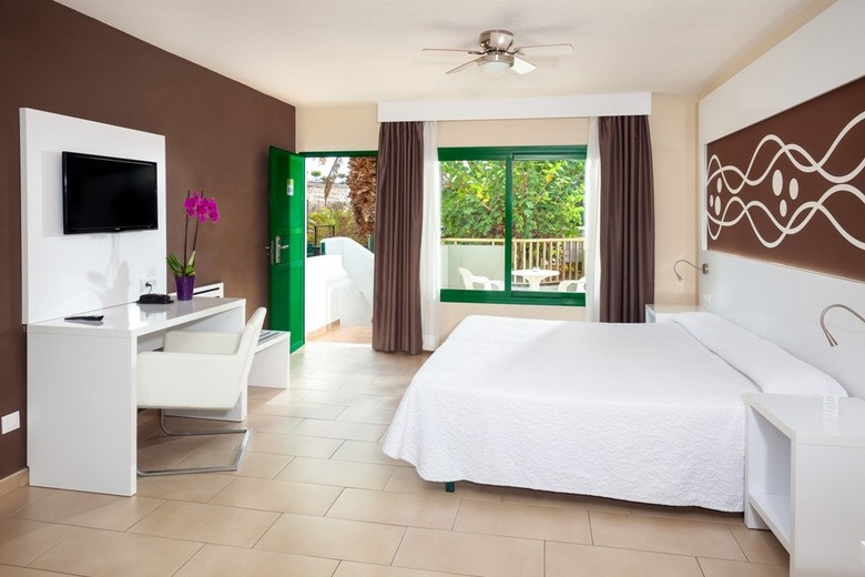 Aparthotel Playaolid Suites&apartments