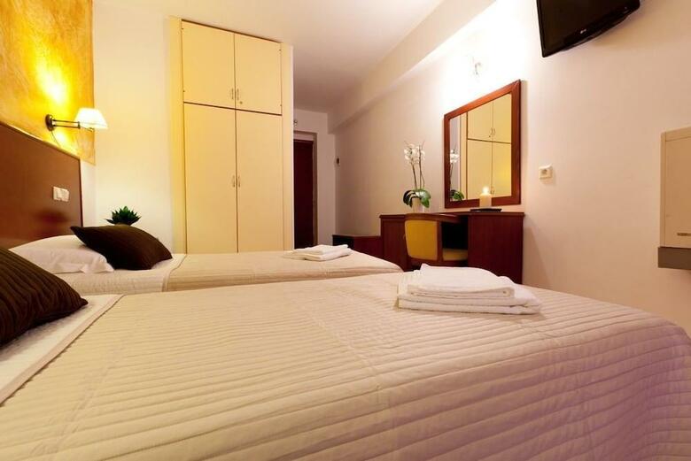 Athens Odeon Hotel