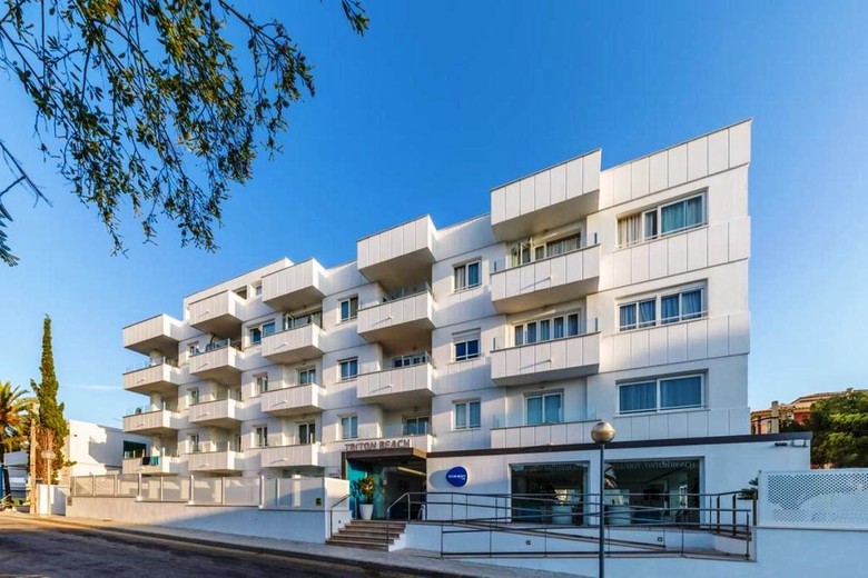 Hotel Triton Beach