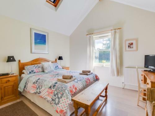 Holiday Home Bwthyn
