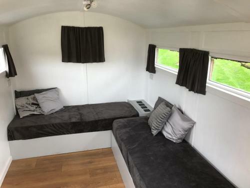 Orchard Hideaways