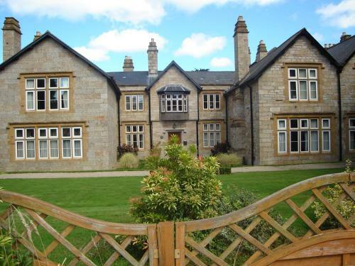 34 Old Court