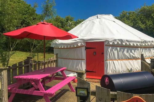 Poppy Yurt