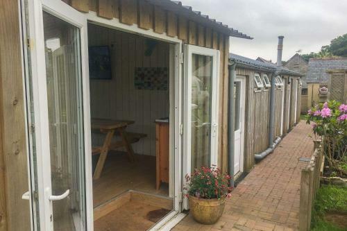 Poppy Yurt