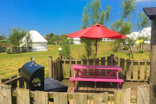 Poppy Yurt