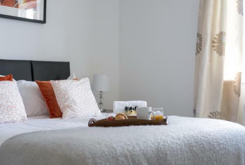 Hostal Kvm - Highclere House