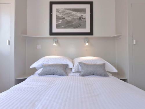 Apartment Marine Court