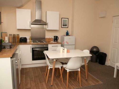 Allure City Apartment