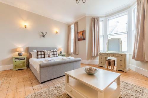 Lodge Stags Corner