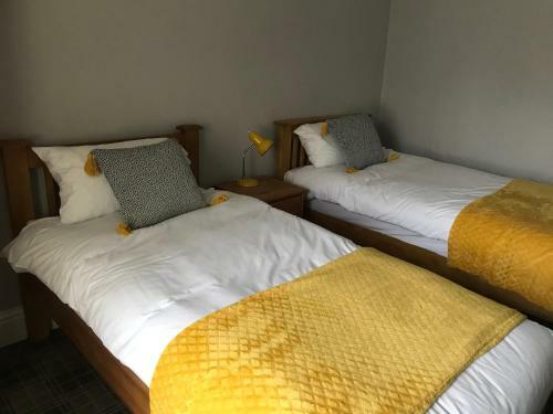 The Dillwyn Arms Hotel