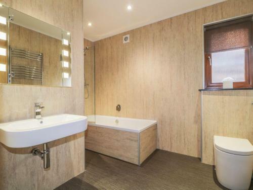 Aikbeck Lodge, Pooley Bridge