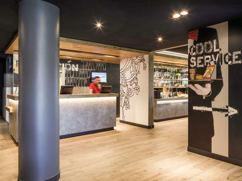 Hotel Ibis Budget M�laga Aeropuerto Avenida de Velazquez