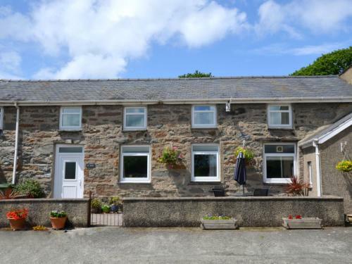 Holiday Home Glaslyn Cottage