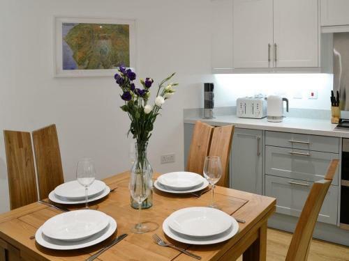 Corner Cottage