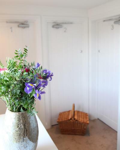 Hostal Thirtyfive B&B