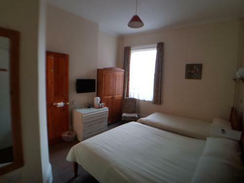 Hostal Everley Guest House