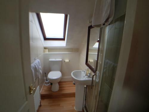 Hostal Everley Guest House
