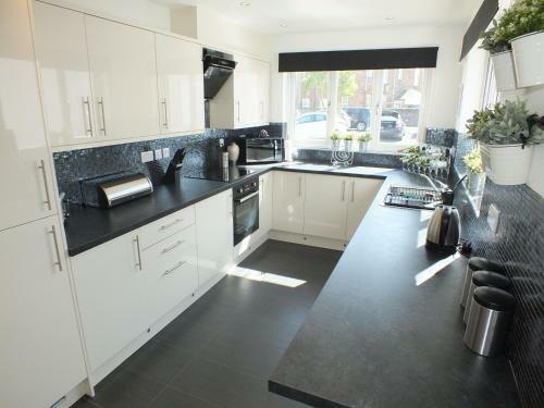 Prestwick Suites Luxury Apartment