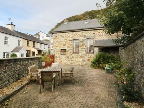 Hen Gapel, Pwllheli
