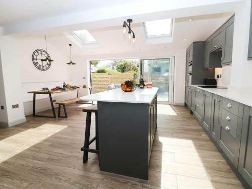 21 Llwyn Gwalch Estate, Pwllheli