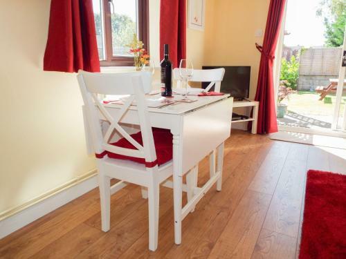 The Annexe, Poole
