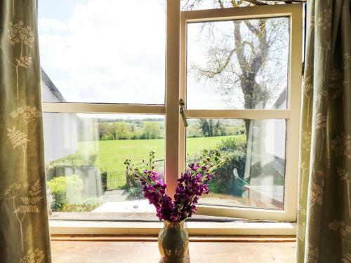 Chilvery Farm Cottage, Okehampton