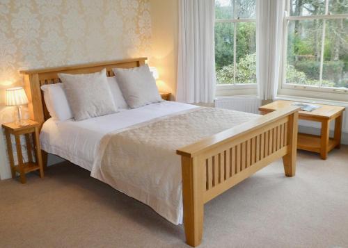 Bed & Breakfast Dartmoor House B & B