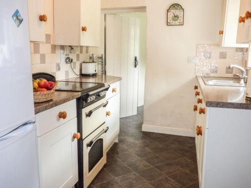 2 Priory Cottages