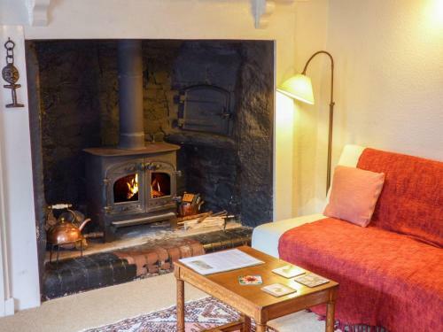2 Priory Cottages