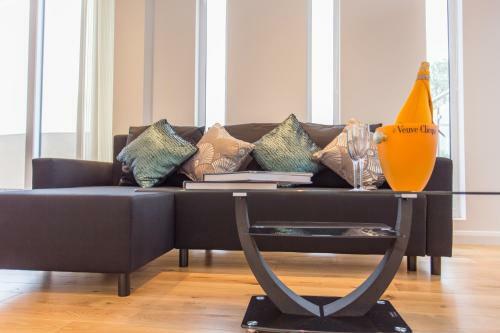 Razia Apartments
