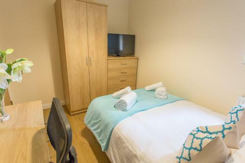 Razia Apartments