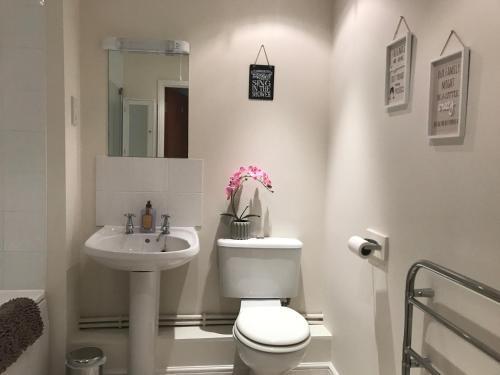 Quarters - William Lucy Way Apartment