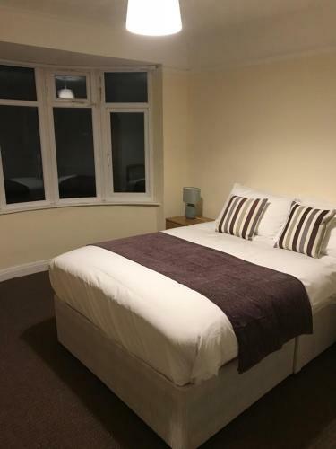 Holyoake Lodge
