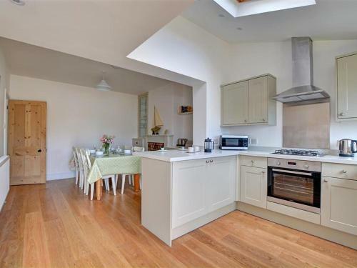 Holiday Home Nether Terrace