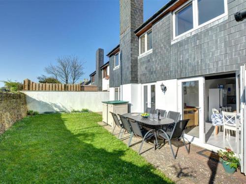 Holiday Home East House
