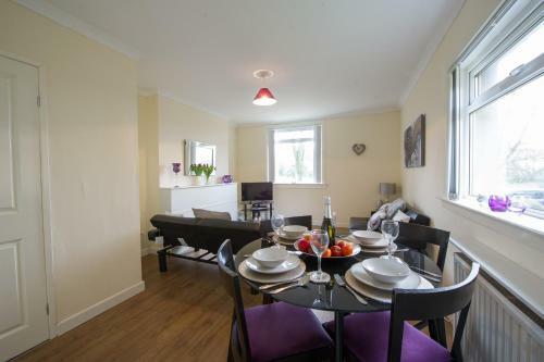 Hls - Park View Apartment