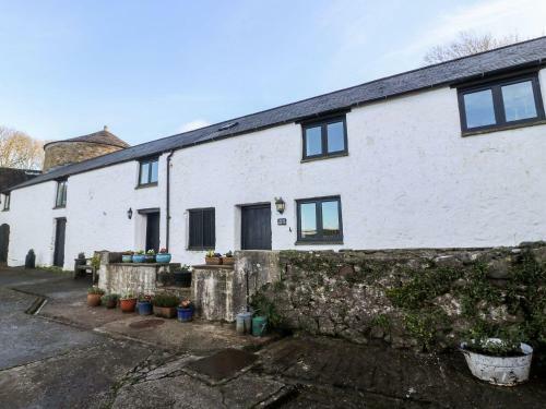 The Old Dairy Loft, Pembroke