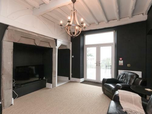 Pendine Manor
