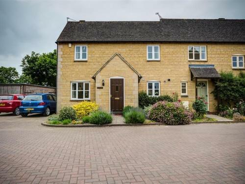 Oakmead, Moreton In Marsh