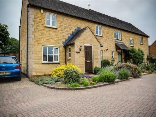 Oakmead, Moreton In Marsh