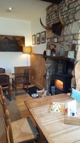Posada Horse And Groom