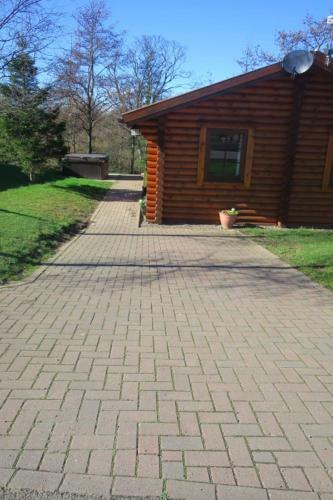 Rothley Cabin
