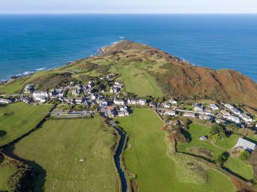 Spacious Apartment In Mortehoe Near The Sea