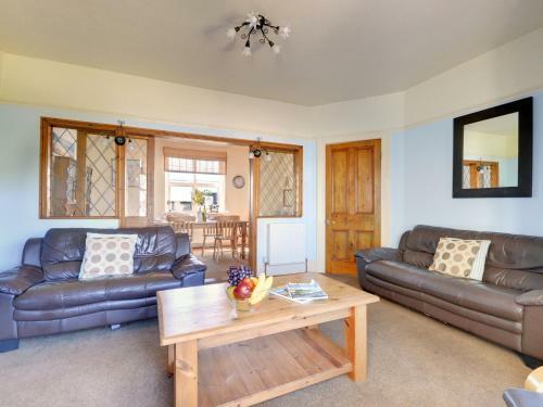 Spacious Apartment In Mortehoe Near The Sea