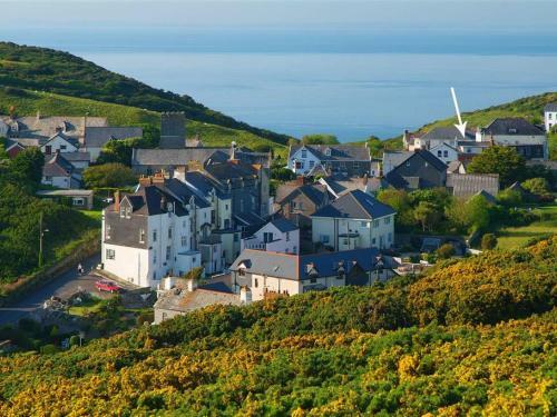 Spacious Apartment In Mortehoe Near The Sea