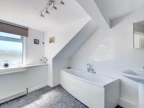 Spacious Apartment In Mortehoe Near The Sea