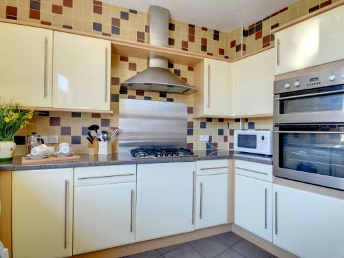 Spacious Apartment In Mortehoe Near The Sea