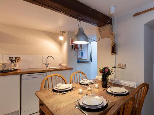 Walkley Wood Cottage