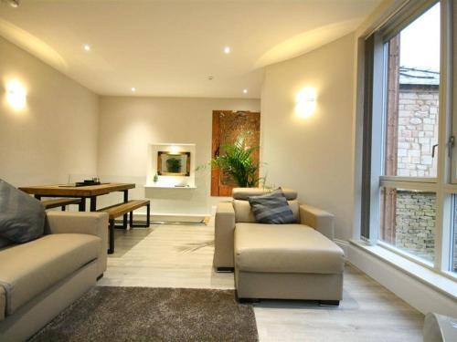 Corruna, Nailsworth